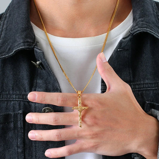 Vnox Cross Necklace – Unisex Gold Stainless Steel Jesus Pendant for Men & Women