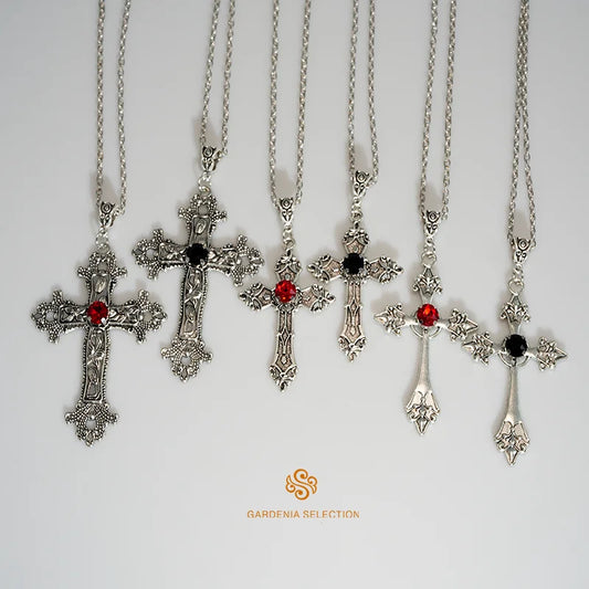 Punk Crystal Cross Pendant Necklace – Gothic Clavicle Aesthetic Jewelry for Men & Women