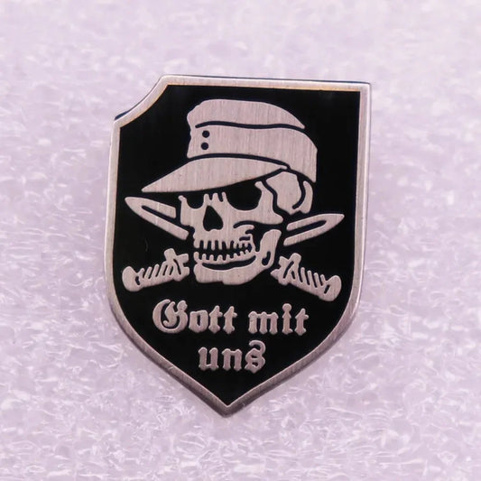 God with Us Skull Enamel Pin – "Gott Mit Uns" Lapel Brooch for Jackets, Backpacks & Accessories