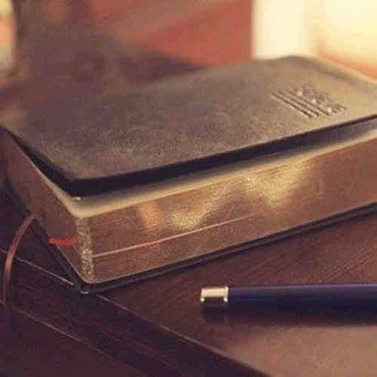Vintage Thick Leather Bible Notebook – Retro Blank Diary & Journal Planner