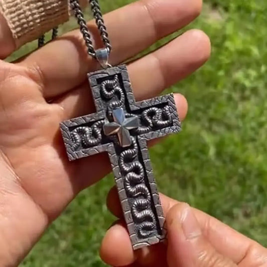Secret Compartment Cross Pendant Necklace – Openable Stainless Steel Vintage Charm Jewelry